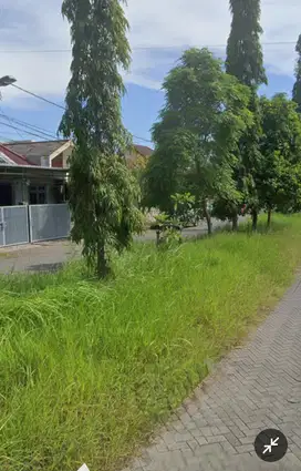 Dijual harga termurah ! Rumah di Raya Wiguna