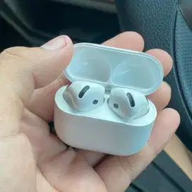 AirPods 4 | barang masih mulus pemakaian pribadi aman
