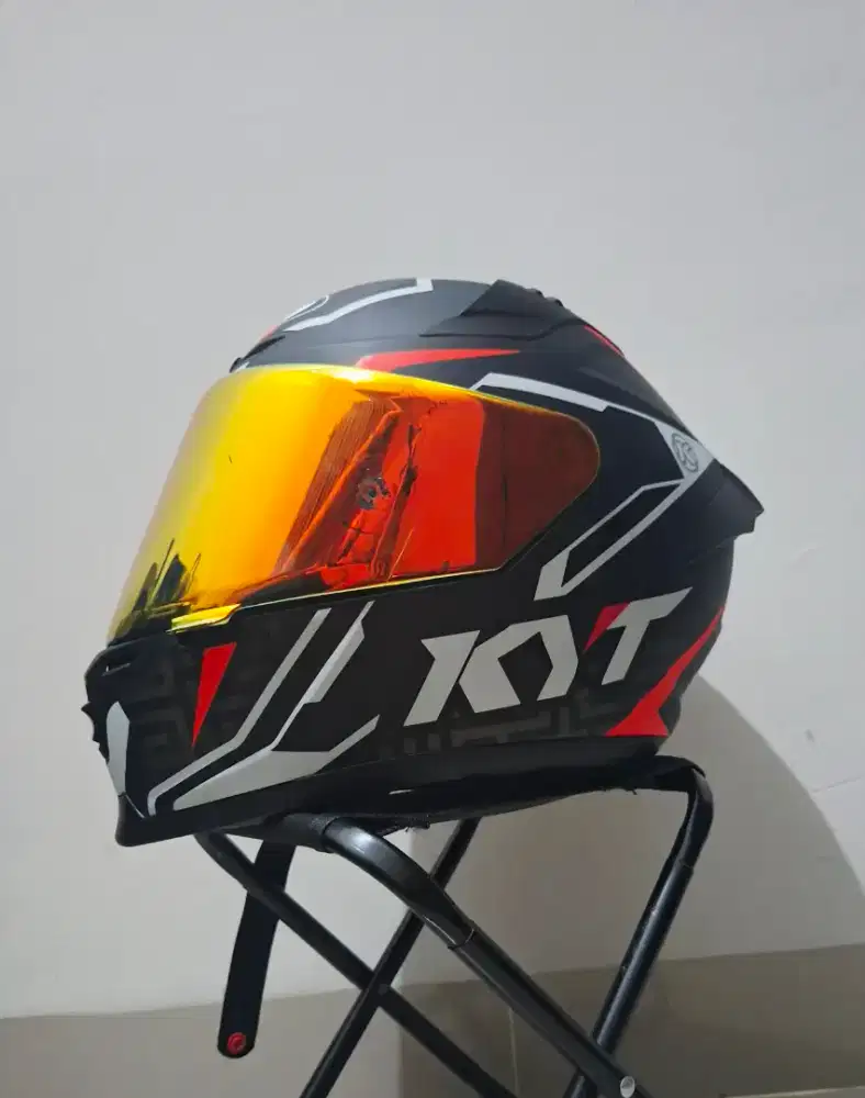 KYT Strike Uk M