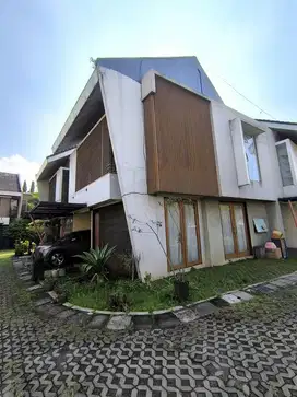 JAMIN PALING MURAH Rumah Siap Huni di Perumahan Mainroad Cigadung Dago