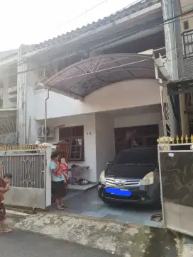 Dijual rumah jakarta timur