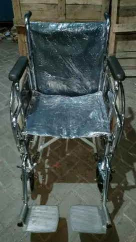 Kursi Roda stainless harmoni second bagus 90%