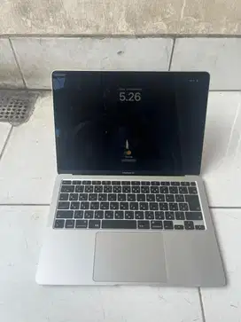 Macbook 2020 - 16GB/256GB