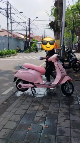 Dijual motor listrik merk Davigo type forza at
