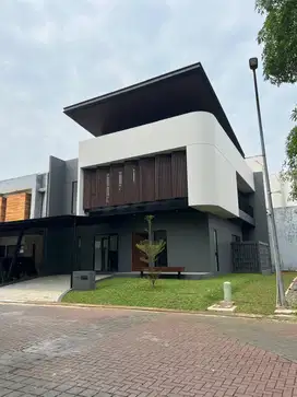 Rumah Futuristic ditengah BSD CITY