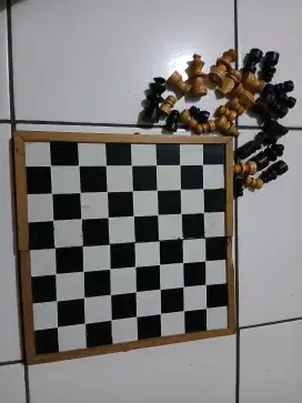 Dijual Catur Kayu Mini