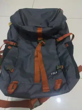 Eiger Hillwander Rucksack 35L Dark Navy
