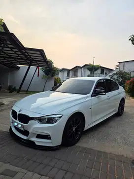 BMW F30 320i Sport LCI