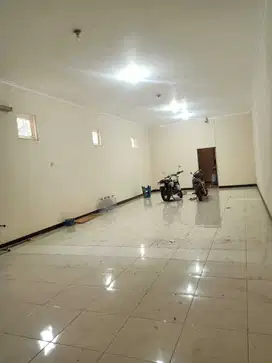 Ruko Strategis di Komplek Pasadena