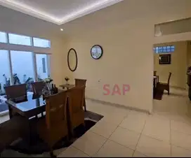 Jual Sewa Rumah Nyaman Strategis Sayap Burangrang