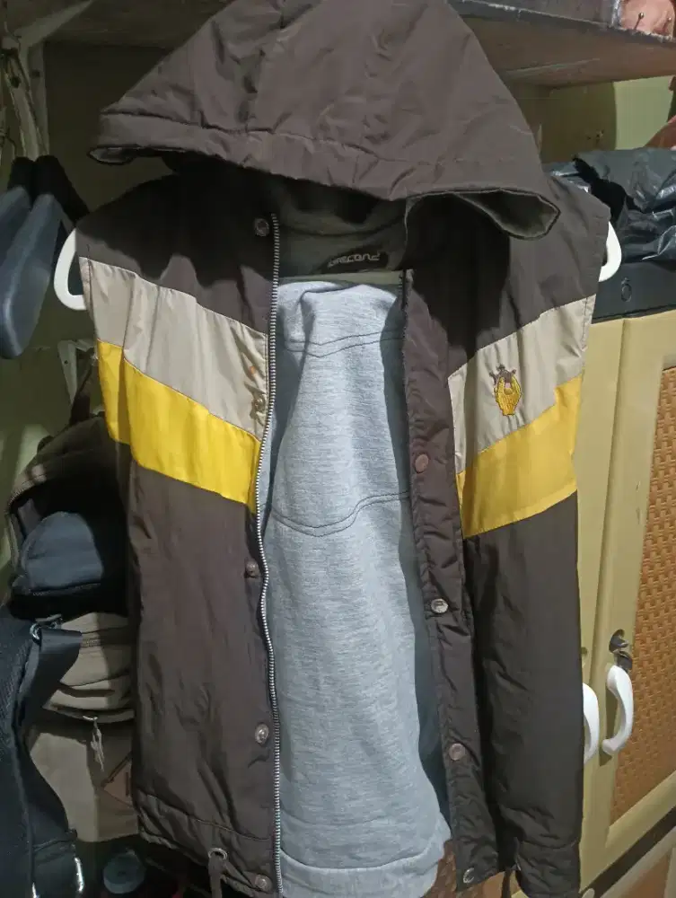 Jaket parasut 3Second