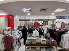 DIBUTUHKAN SPG WANITA UNTUK BRAND DE OFFICE DI LARIS GROUP PURWOREJO