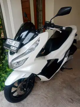 LOW KM! NEW PCX KEYLESS CBS ISS PAJAK BARU BAYAR FULL ORI KAYA BARU!!