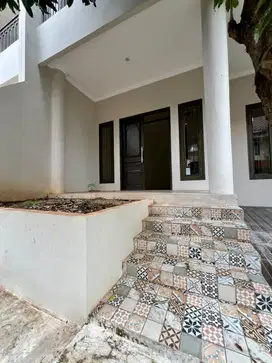 Disewakan rumah baru di Townhouse pejaten jakarta selatan