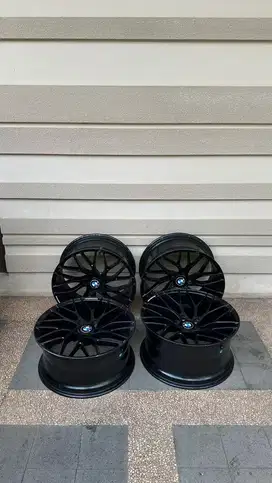 Forsale HSR BLACK SATIN R19 4 BIJI