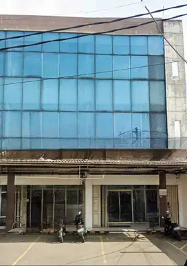 Ruko 3 Lantai Strategis Siap Pakai di Sayap Pajajaran Bandung