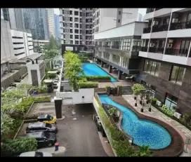 2 Bedroom Apartemen view kolam renang