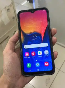 Samsung galaxy A10 2/32gb