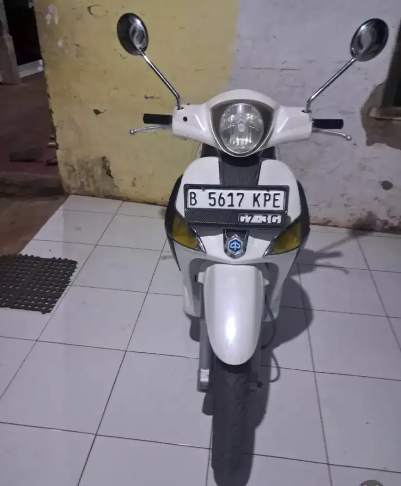 Vespa liberty 150cc tahun 2011
