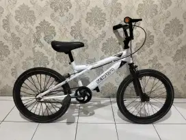 Senator sepeda BMX anak ukuran 18 untuk usia 5 sampai 9 tahun