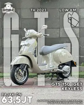 DIJUAL VESPA GTS 4V 150 KEYLESS IGET ABS ASR LED THN 2023 NEW MODEL