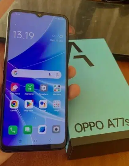 Jual Oppo A77s ram 8/128 kondisi seperti baru.
