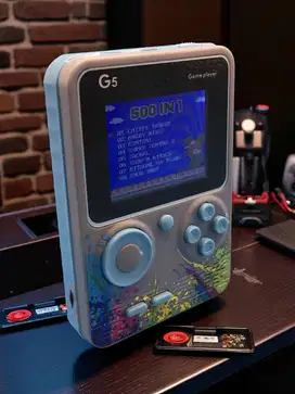 HANDHELD GAMING KONSOL RETRO G5 – 500 GAME IKONIK DALAM SATU GENGGAMAN