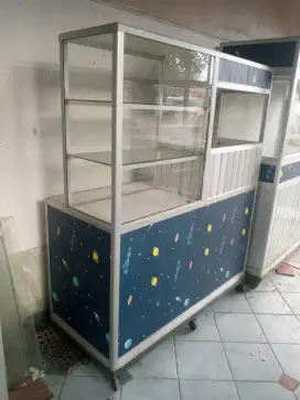 Gerobak etalase