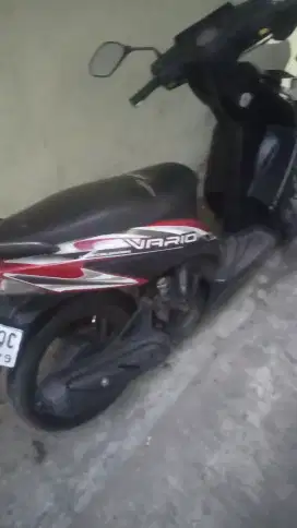 Bismillah...dijual motor Vario carbu only STNK mesin off