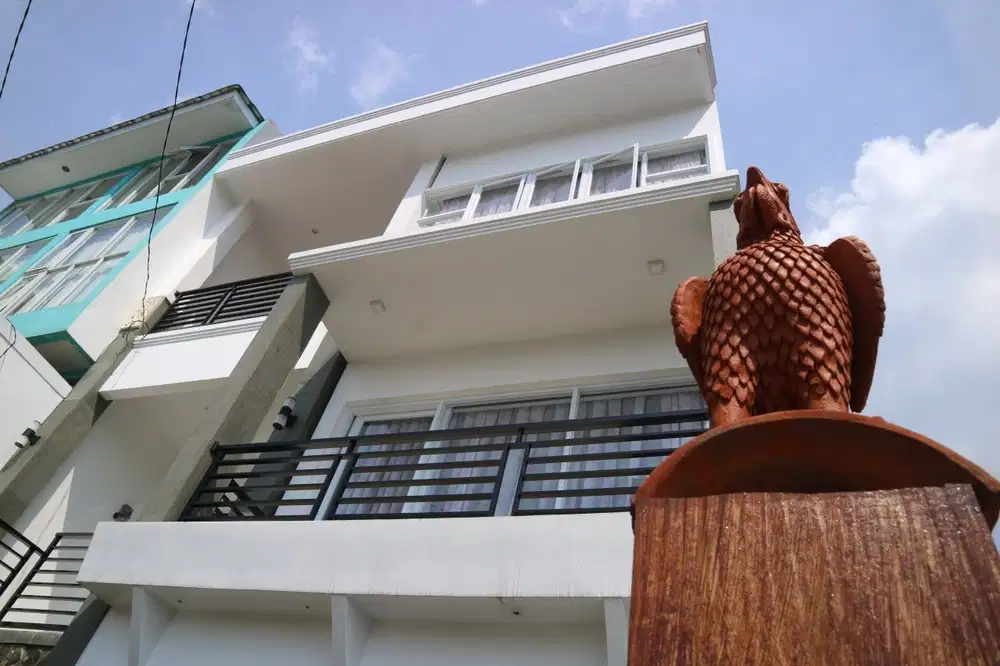 Rumah Dijual Di Lembang Bandung Barat 2 Lantai 5 Kamar Tidur Mewah Cantik Siap Huni Type 222/184 - 5