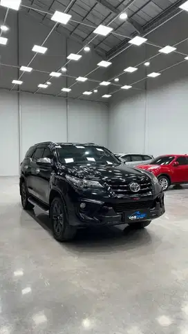 TDP 30jt! Toyota Fortuner VRZ 2.4 TRD 2017, Plat W, KM 88rb