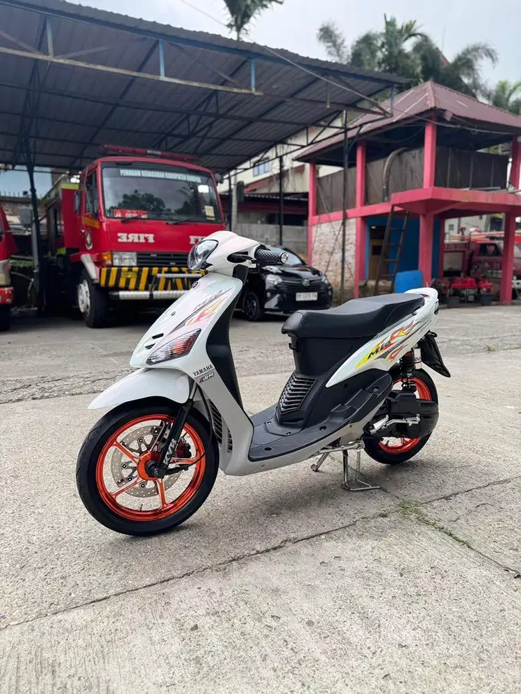 Mio sporty 2008 asli putih ss lengkap mesin sama part full restorasi