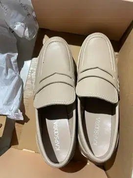 SEPATU KAPSOORA Eloise Beige size 40