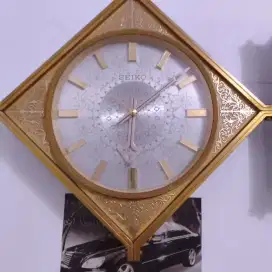 Jam dinding Seiko transistor