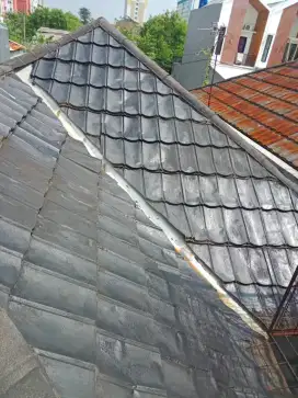 Jasa perbaikan atap dan pemasangan canopy