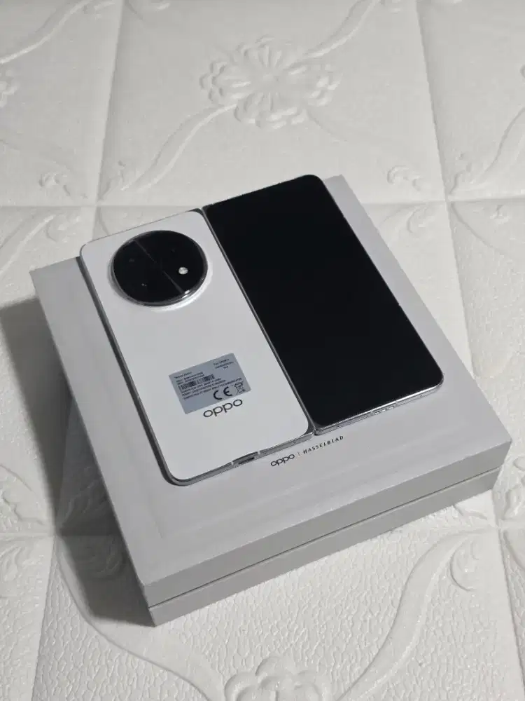 Oppo Find N5 Fold 5G 16/512 Gb Like New