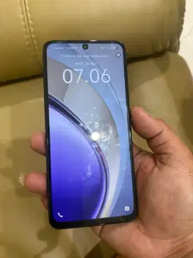 Saya mau jual HP vivo v40 like