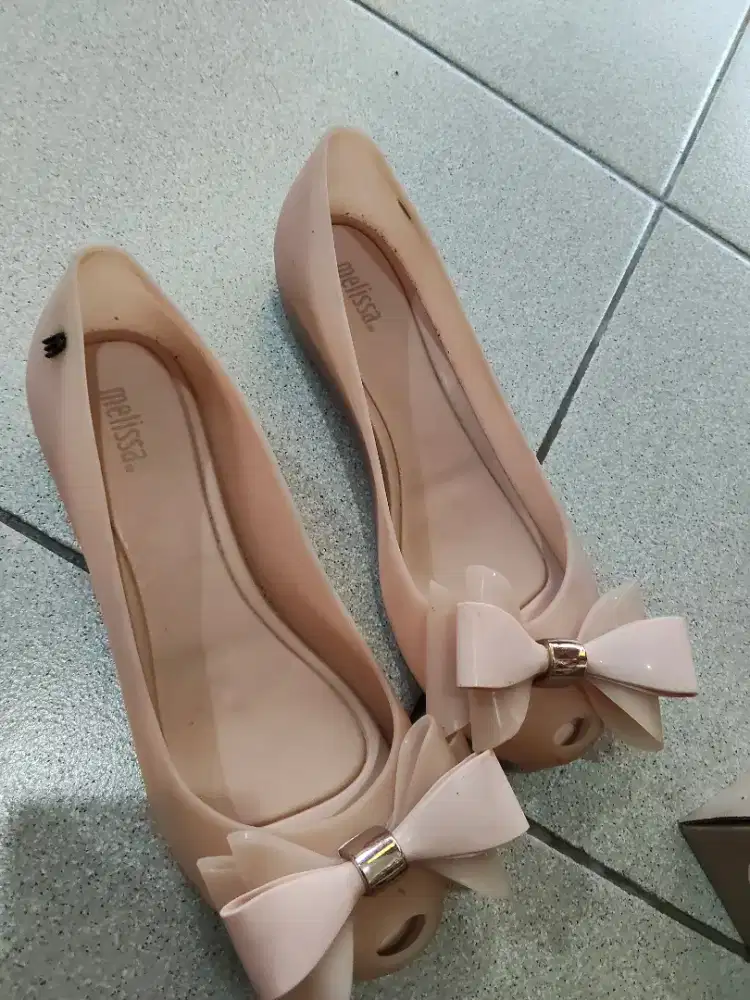 Sepatu melissa size 39