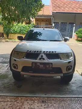 DIJUAL CEPAT:Pajero sport Dakar 2012