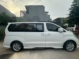 Hyundai H1 Royal 2.4 Bensin a/t 2014