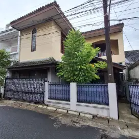 Dijual Rumah Strategis Cijantung, Jakarta Timur (Tanpa Perantara)