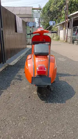 Vespa super tahun 1977
