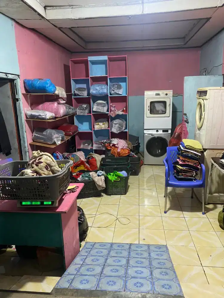 Karyawan untuk jaga laundry