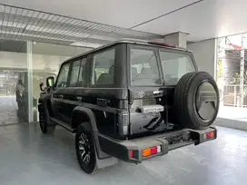 BRAND NEW Land Cruiser 70 Bundera 2024