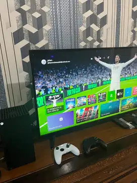 Xbox series x 1TB sprti baru jarang banget di pakai pemakaian 1 tahun