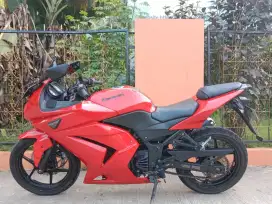 Kawasaki ninja 250 karbu th 2012 tinggal gas
