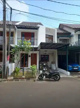 RUMAH CANTIK SIAP HUNI !! Dalam Cluster di Pondok Kelapa