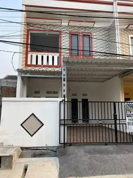Disewakan rumah baru 2 lantai di harapan indah bekasi