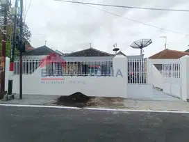 Rumah lokasi strategis ditengah kota Malang dkt RS Lavalette. SMPN 5