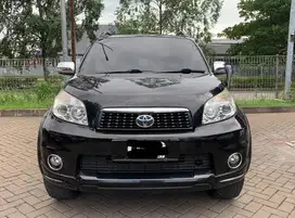 Dijual rush 2011 automatik istimewa